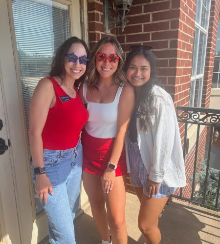 Mallory, Lainey, and Stephanie at 4th of July party